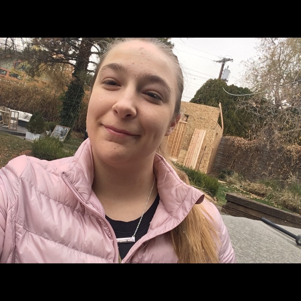 Meet your Posher, Juliette